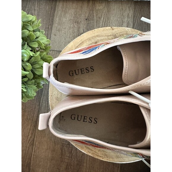 Guess Embroidered Sneaker Shoes Bird Of Paradise Light Pink Women’s Size 11‎ - Picture 8 of 10